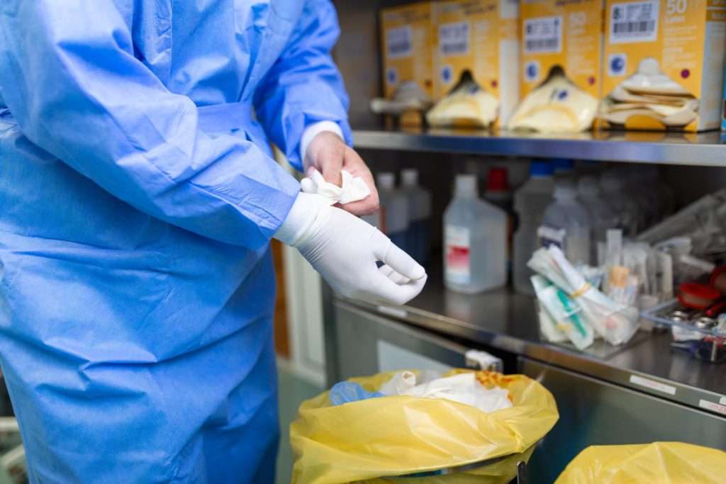 Diferencias entre la desinfección y la esterilización en instalaciones ganaderas - Biozoomedic